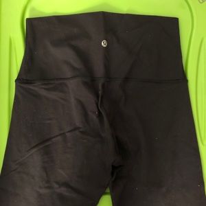 Lululemon High-Rise Tight 28"-gently used